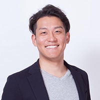 小坂 悠真氏