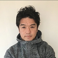 菅藤 心 氏